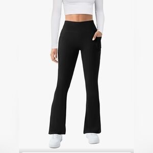 Black Women's Flare Yoga Pants Medium